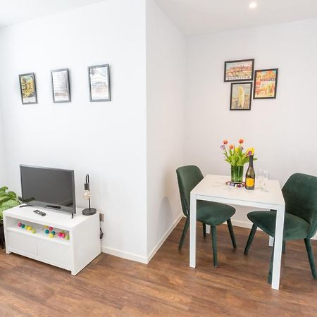 Chester Stays - Lovely Apartment In The Heart Of Chester With Free Parking Kültér fotó